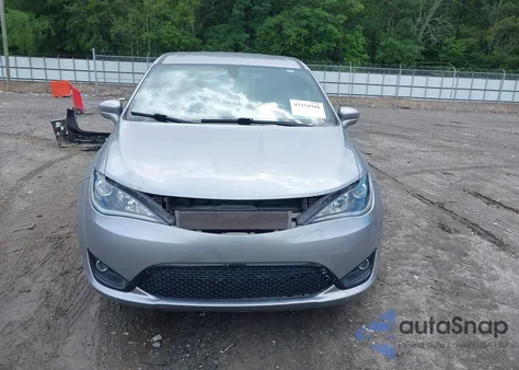 2019 Chrysler Pacifica Touring Plus из США, поврежденный, VIN 2C4RC1FG0KR574955